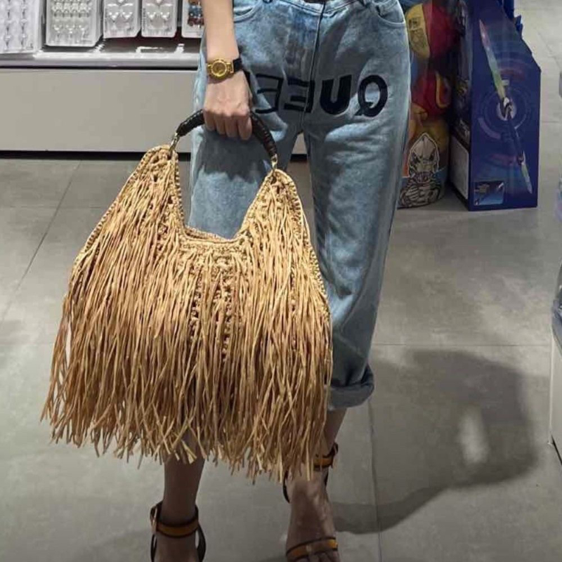กระเป๋าถือสานสไตล์โบฮีเมียน, ก - Ethnic Fashion Designers บทวิจารณ์และราคา
