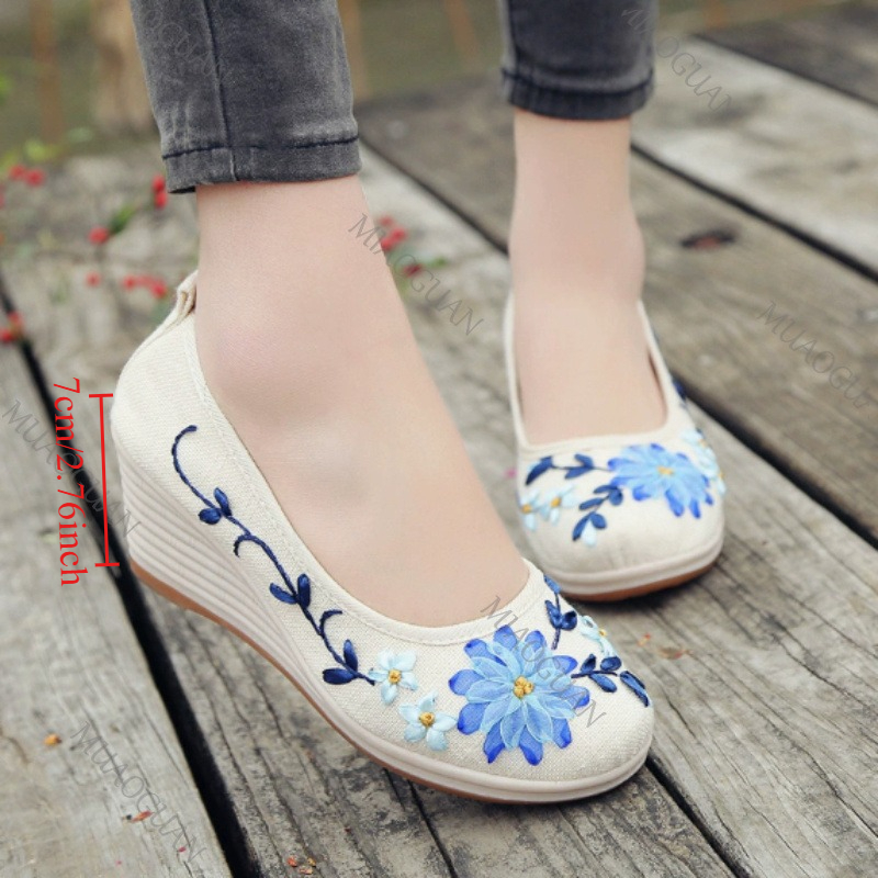 รองเท้าส้นเตารีดปักลายสำหรับผู - Ethnic And Fashion บทวิจารณ์และราคา